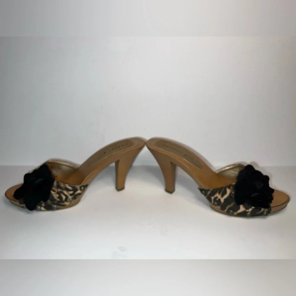 Madden Girl, Kizzez, 8, open toe 3.75”clog , stud animal print, 3D black flower - Picture 8 of 12